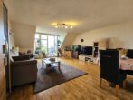 2,5 Zimmer Wohnung im Dachgeschoss mit allem Komfort! Aufzug, Tiefgarage, Stadtnähe... - Wohn- und Esszimmer