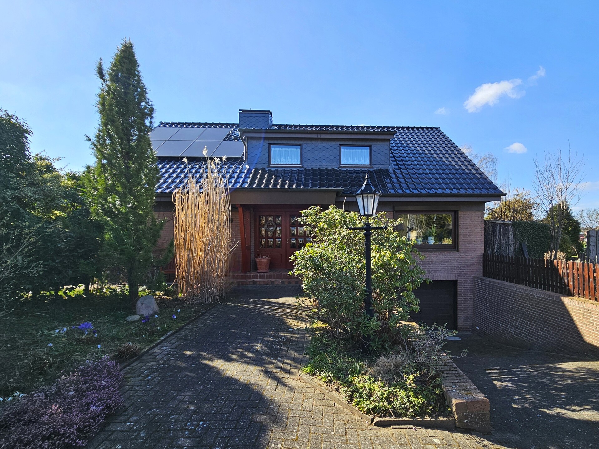 Familienidyll mit Feldrandblick vor Hamburgs Toren – Großzügiges Haus energetisch Zukunftsfest!, 21493 Schwarzenbek, Einfamilienhaus