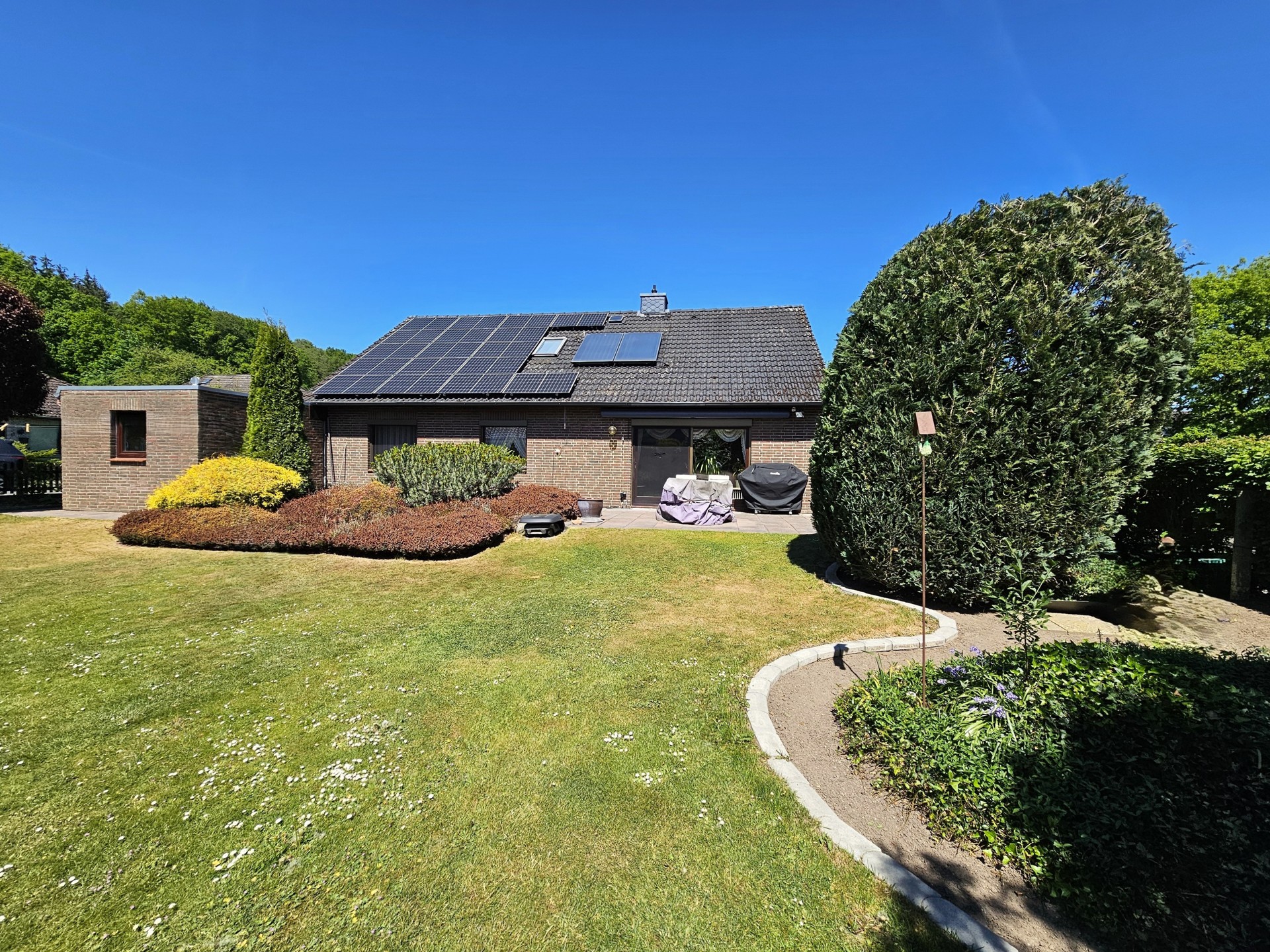 Ihr neues Zuhause im Grünen – Komfort, Ruhe & moderne Technik vereint!, 23881 Alt Mölln, Bungalow