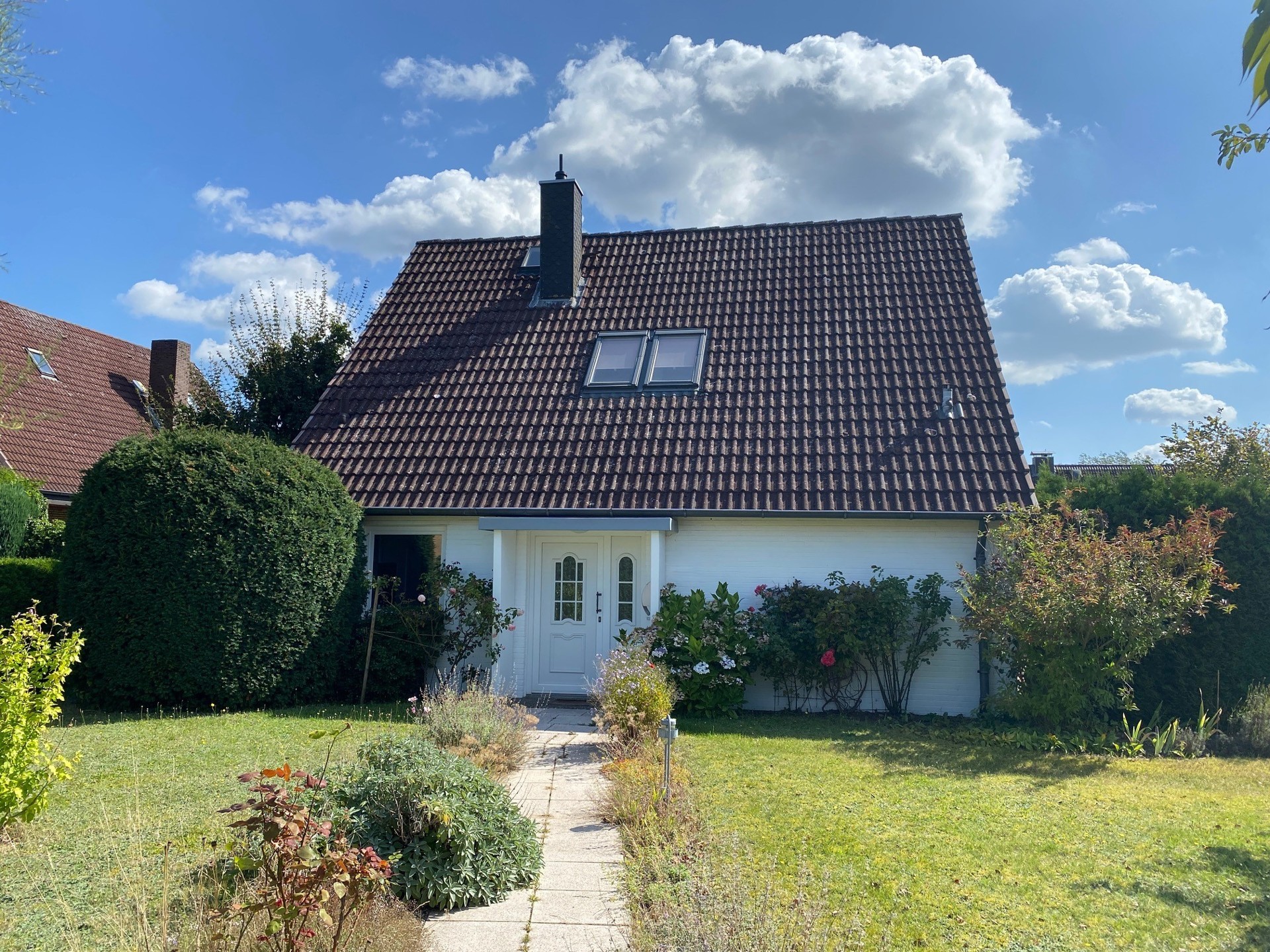 Gepflegt mit schönem Garten, 23909 Ratzeburg, Einfamilienhaus