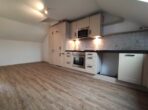 Heimelige 2-Zimmer Dachwohnung im Grünen! - Küche