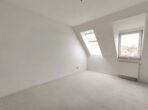 2-Zimmer Dachgeschosswohnung mit Aufzug und Balkon in ruhiger Wohnlage! - Schlafzimmer