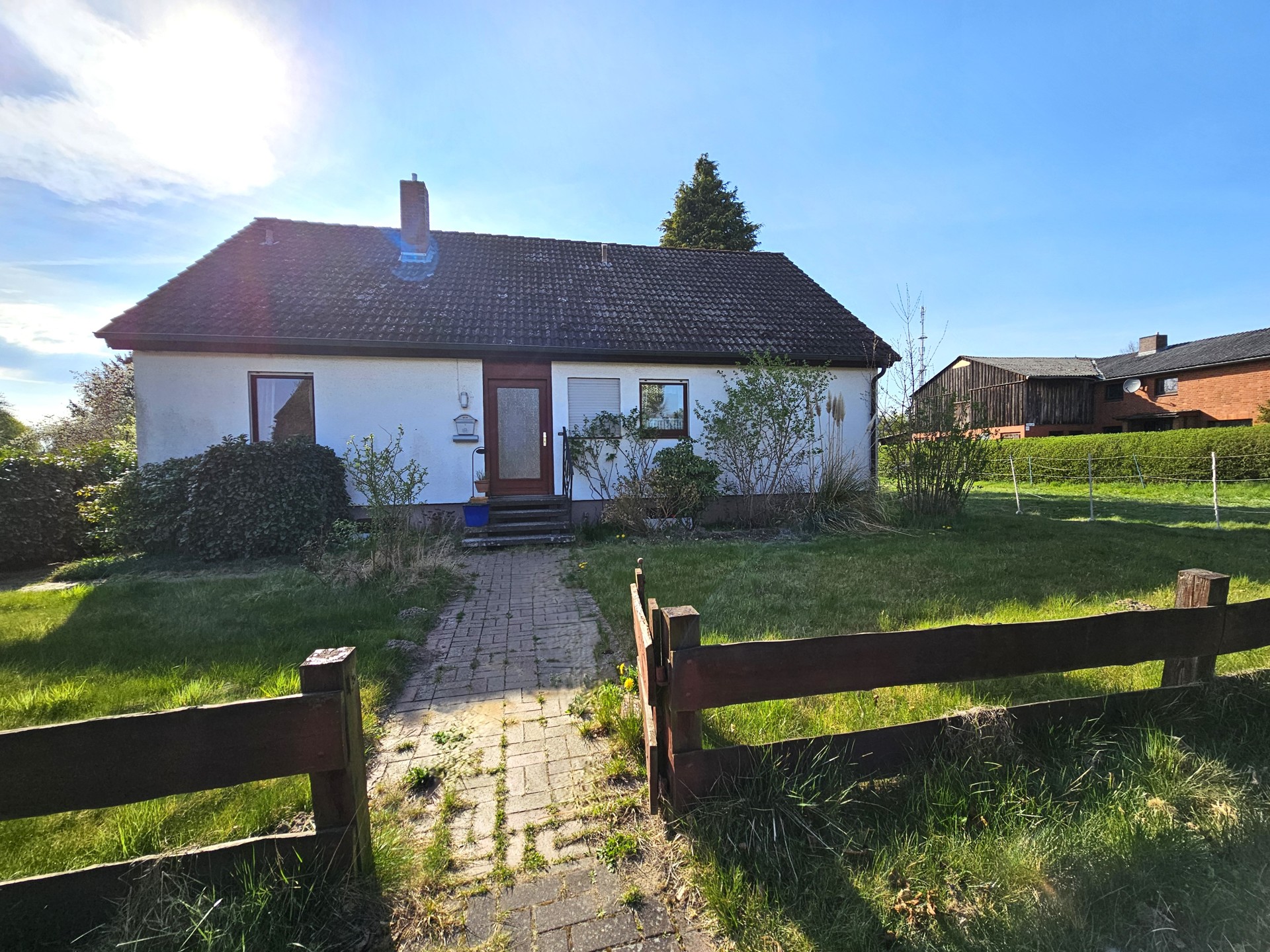 Bungalow aus erster Hand! Renovieren oder doch Neubau?, 23899 Gudow, Einfamilienhaus