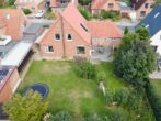 Modernisierter Klassiker! Rotklinkercharme mit neuem Innenleben und Gewerbe! - Gartenansicht