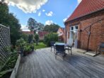 Modernisierter Klassiker! Rotklinkercharme mit neuem Innenleben und Gewerbe! - Terrasse