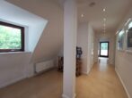 Zwei Zimmer zum Wohlfühlen! Traumhafte Dachwohnung in Seenähe! - Flur