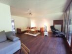 Zwei Zimmer zum Wohlfühlen! Traumhafte Dachwohnung in Seenähe! - Wohnzimmer