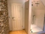 Zwei Zimmer zum Wohlfühlen! Traumhafte Dachwohnung in Seenähe! - Bad